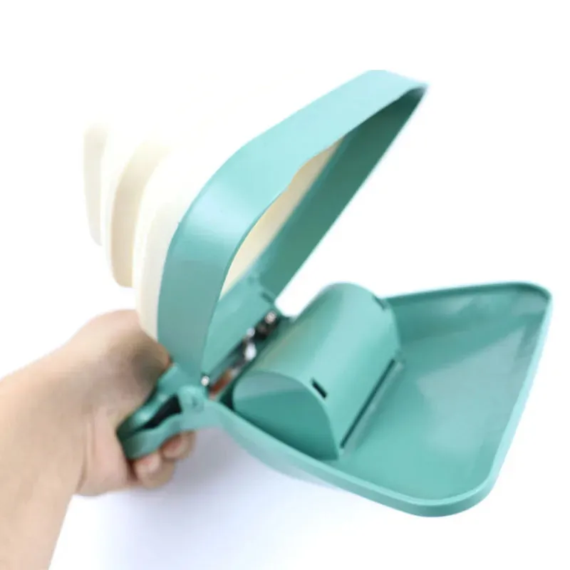 Dog Pet Travel Foldable Pooper Scooper With Decomposable Bags